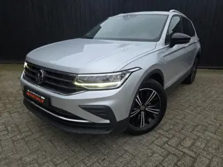 Volkswagen Tiguan 1.4 TSI eHybrid Life (bj 2023, automaat)