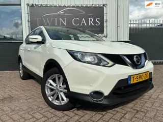 Nissan Qashqai 1.2 Connect Edition AIRCO NAVI