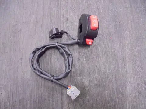 STUURSCHAKELAAR RECHTS Triumph Trident 660 2021 - 2023