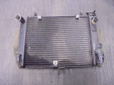 RADIATEUR Yamaha YZF R6 1998 - 2002