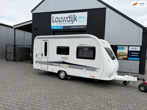HOBBY De Luxe 440 SF ’11 (Mover, Vastbed 210cm)