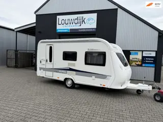 HOBBY De Luxe 440 SF ’11 (Mover, Vastbed 210cm)