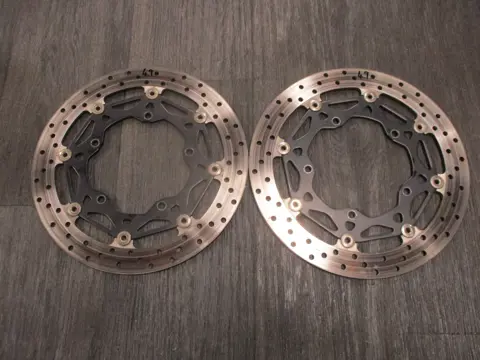 REMSCHIJVEN SET Yamaha MT 10 2016 - 2021 / 2022 - 2022