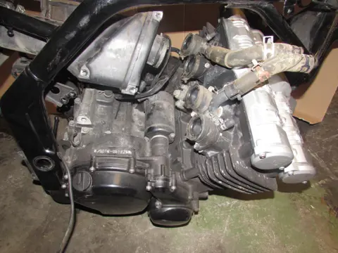 MOTORBLOK Yamaha FAZER 600 2001 - 2003