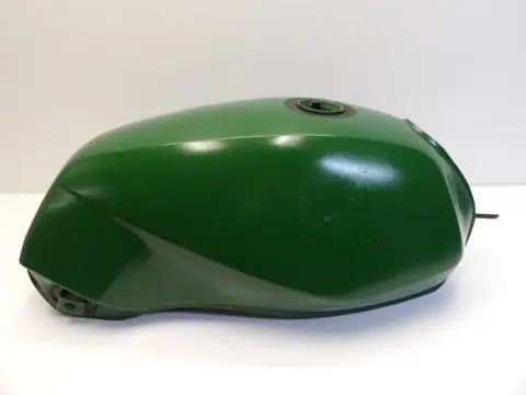 TANK Suzuki GSX 400 E 1981 - 1985