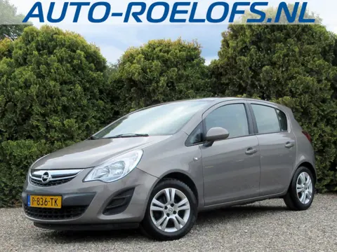 Opel Corsa 1.4-16V 5-drs Cosmo * Navi * Pdc * Cruise *