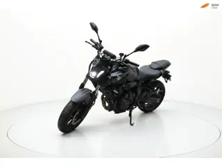 Yamaha Tour MT-07 A2 TRIPPLE BLACK AKRAPOVIC 35KW BTW