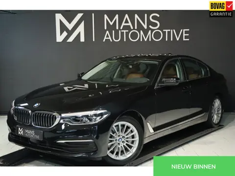 BMW 5-serie 530i / LIVE COCKPIT / HUD / ACC / CAMERA / LEDER / CARPLAY / STOELVERW