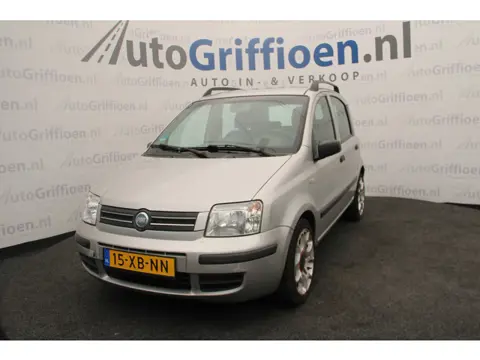 Fiat Panda 1.2 Dynamic 5-deurs automaat met nieuwe APK bij aflevering