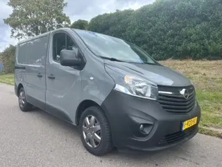 Opel Vivaro 1.6 CDTI L1H1 Edition EcoFlex MARGE - 3 Zits - Navi - Camera - Aluminium Stellingen acht