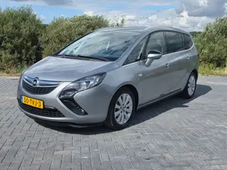 Opel Zafira Tourer 1.4 Cosmo 2012! Nieuwe apk