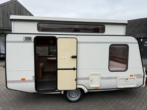 Rapido Club 38T VASTBED ZITJE TOILET TOP