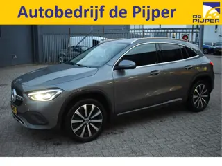 Mercedes-Benz GLA 200 AMG Line , PARKEER CAMERA , TREKHAAK,BOEKJES,NAP EN ONDERHOUDSHISTORIE