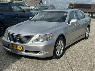 Lexus LS 460 President SoftClose Adaptief Cruise Camera FlitsRadar twv 5000Euro Bomvol NL Auto