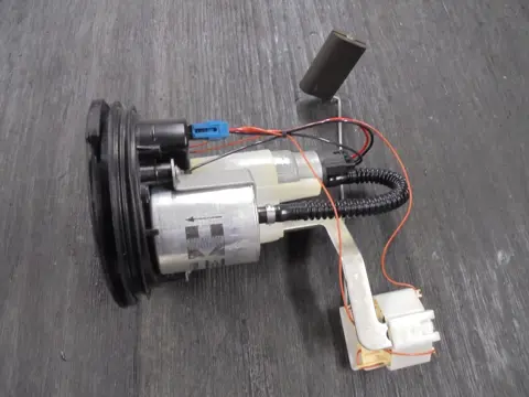 BRANDSTOFPOMP BMW S 1000 XR 2015 - 2016