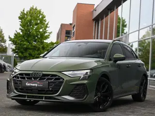 Audi A3 Sportback 35TFSI S-Edition NIEUW! 2653km! Pano Sonos M-Led RS-Zetels ACC Side/Lane Assist Di