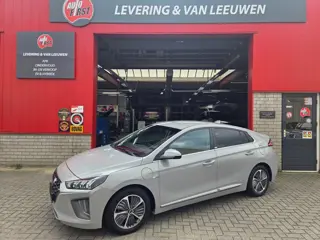 Hyundai IONIQ 1.6 GDi PHEV Comfort Parkeersensoren achter/ Stoel en stuurverwarming/ Navigatie/ Came