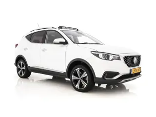 MG ZS EV Luxury 45 kWh (INCL-BTW) Aut. *PANO | LEATHER | CCS-FASTLOADER | KEYLESS | NAVI-FULLMAP | A