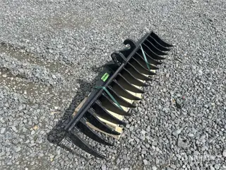 HAENER HN-RAK-1400-CW05 1400 mm Q/C Excavator Rake