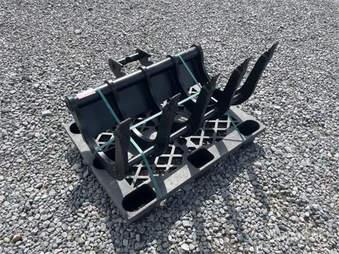 HAENER HRR1000 4.7 800 mm Q/C Excavator Rake (Unus