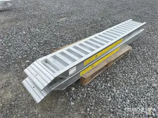 6 Ton Aluminum Loading Ramps (Unused) (bj 2025)