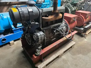 Deutz F4L912