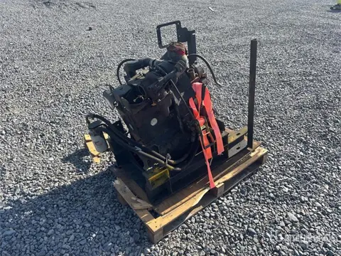 Cummins B3.9C on pallet Engine