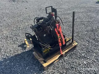 Cummins B3.9C on pallet Engine