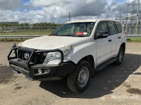 Toyota Land Cruiser Prado 4WD SUV (bj 2015)