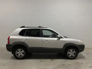 Hyundai Tucson 2.7i V6 4WD Style Automaat Clima Trekhaak