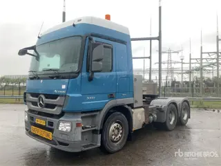 Mercedes-Benz Actros 2651 LS 6x4 T/A Sleeper Truck Tractor