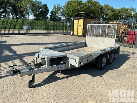 IFOR WILLIAMS 2HB GX105 2700 kg 3 m T/A Equipment Trailer