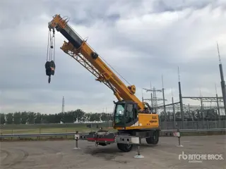 Sennebogen 630 30 ton All Terrain Crane (bj 2007)
