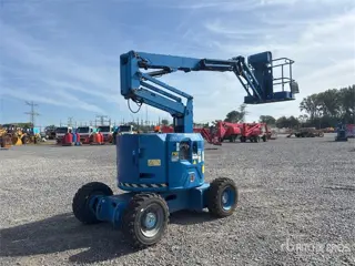 Genie Z-34/22 4WD Diesel Articulating Boom Lift (bj 2015)