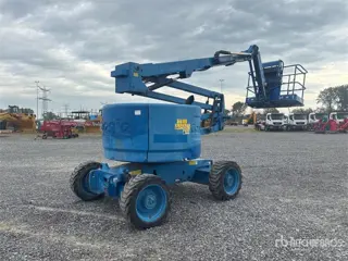 Genie Z-45/25 4WD Diesel Articulating Boom Lift (bj 2014)