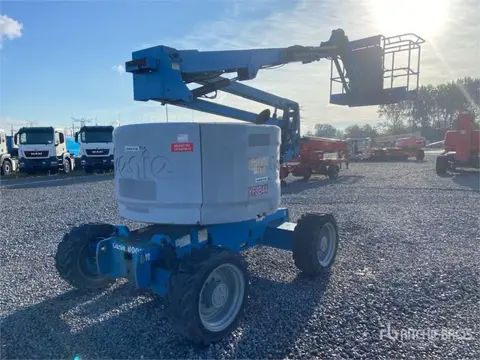 Genie Z-45/25J 4WD Diesel Articulating Boom Lift (bj 2014)