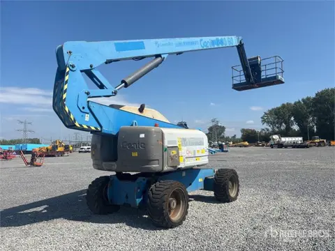 Genie Z-80/60 4WD Diesel Articulating Boom Lift (bj 2009)