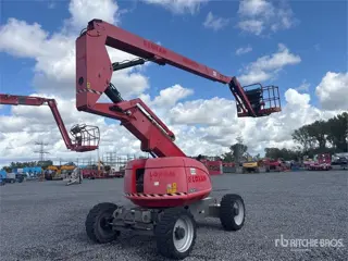 JLG 600AJ 4WD Diesel Articulating Boom Lift (bj 2014)