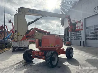 JLG 600AJ 4WD Diesel Articulating Boom Lift (bj 2014)