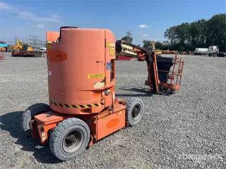 JLG E300AJP 2WD Electric Articulating Boom Lift (bj 2014)