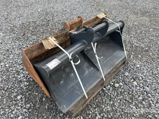 QUANTITY of (2) Cleanup Excavator Bucket