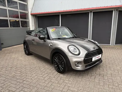 MINI Cabrio 1.5 Cooper Pepper (bj 2020, automaat)