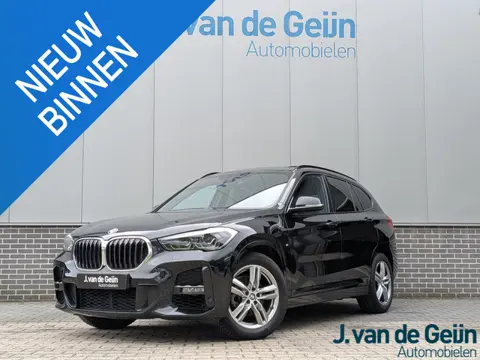BMW X1 sDrive18i Executive | M-Sport | Panorama | LED| Camera