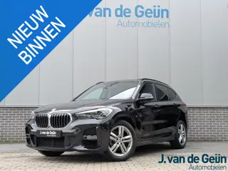 BMW X1 sDrive18i Executive | M-Sport | Panorama | LED| Camera