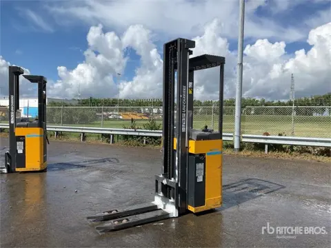 UniCarriers A/160STJN420 1600 kg Electric Stacker