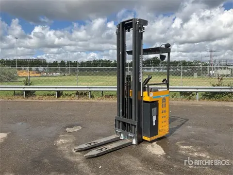 UniCarriers X/160SDTFVSN645 1600 kg Electric Stacker