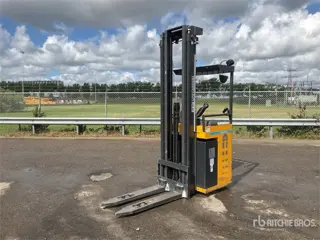 UniCarriers X/160SDTFVSN645 1600 kg Electric Stacker