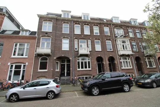 Woning aan de Justus van Effenstraat te Utrecht