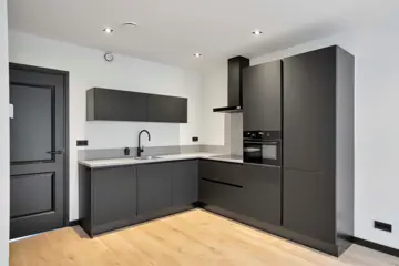 Woning aan de Nieuwe Binnenweg te Rotterdam