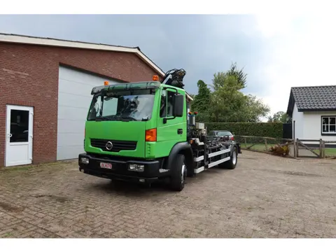 Nissan Atleon Nissan Atleon TK15025R / Haaksysteem / Kraan MKG HLK 96 A2 / Handgeschakeld / Bladgeve